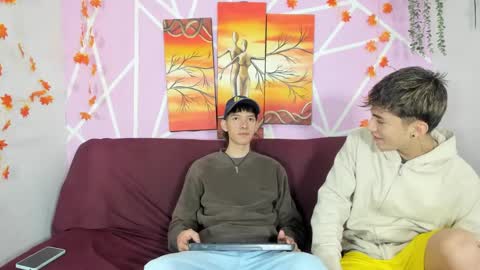 Snapshot of club_latinboys chatting on 09.22.25 club_latinboys online show from 09.22.25