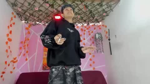 Snapshot of club_latinboys chatting on 09.29.25 club_latinboys online show from 09.29.25