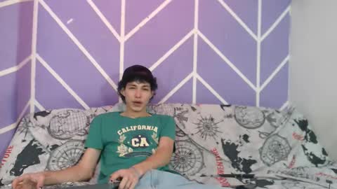 Snapshot of club_latinboys chatting on 10.13.25 club_latinboys online show from 10.13.25