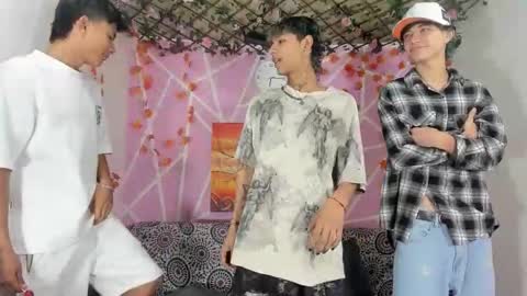 Snapshot of club_latinboys chatting on 11.27.25 club_latinboys online show from 11.27.25