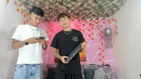 Snapshot of club_latinboys chatting on 12.04.25 club_latinboys online show from 12.04.25