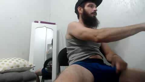 Snapshot of clubb86 chatting on 06.14.26 Maxxdieselx69 online show from 06.14.26