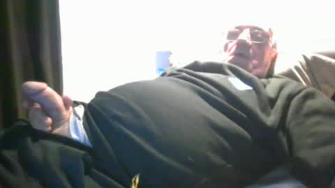 Snapshot of cock9635 chatting on 02.13.25 cock9635 online show from 02.13.25