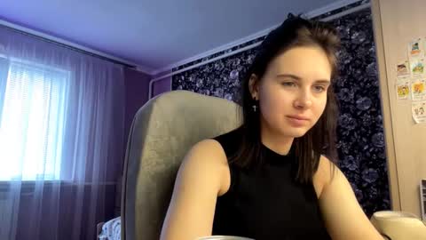 Snapshot of coco_charmel chatting on 10.09.25 Nikki online show from 10.09.25