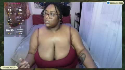 Snapshot of cocoasundaze chatting on 04.03.26 Sunnye Daze online show from 04.03.26