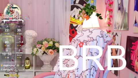 Snapshot of coconut_mia chatting on 12.25.24 Mia online show from 12.25.24