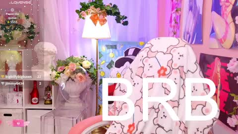 Snapshot of coconut_mia chatting on 12.28.24 Mia online show from 12.28.24