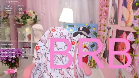 Snapshot of coconut_mia chatting on 02.06.25 Mia online show from 02.06.25