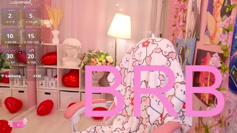 Snapshot of coconut_mia chatting on 02.08.25 Mia online show from 02.08.25