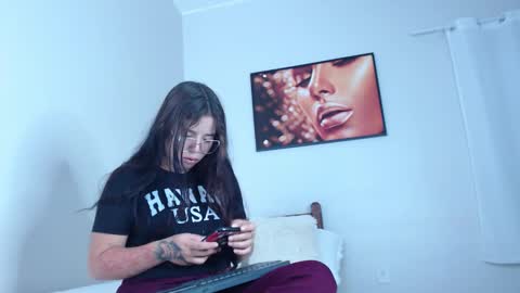 Snapshot of coconutt_oil chatting on 02.12.26 coconutt_oil online show from 02.12.26