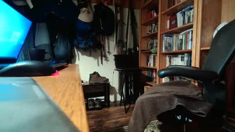 colchuck online show from 01.08.25