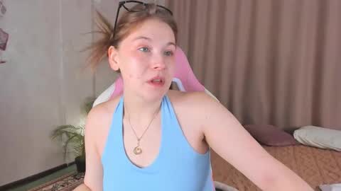 Collen Mon Tue Wed Thu Fri GMT 3 0300am - 0900am  online show from 10.23.25