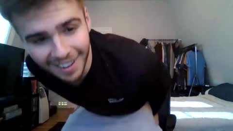 Snapshot of college_dad_bod chatting on 01.08.26 Jay Jacobs online show from 01.08.26