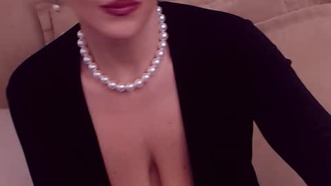 Snapshot of college_dream_bbw chatting on 01.13.26 Maddison online show from 01.13.26
