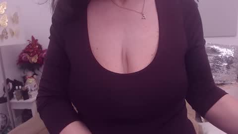 Snapshot of college_dream_bbw chatting on 03.17.26 Maddison online show from 03.17.26