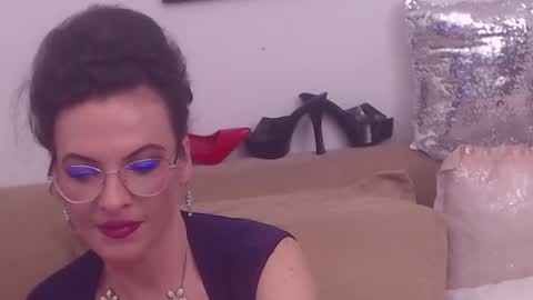 Snapshot of college_dream_bbw chatting on 04.19.26 Maddison online show from 04.19.26