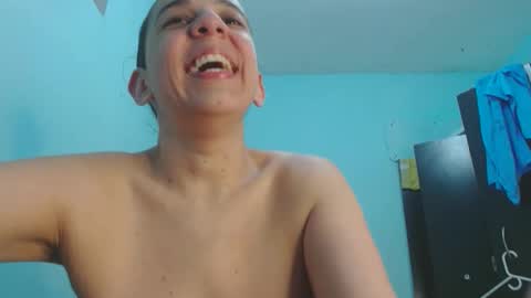 Colombian Hot online show from 10.15.25