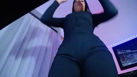  Nahomi  online show from 12.17.25