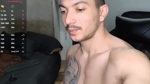 colombianmuscle8 online show from 12.31.24