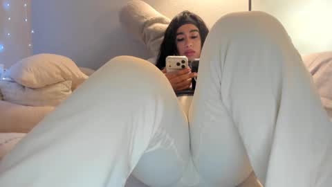    ........ Instagram  Lorysexys online show from 03.12.26