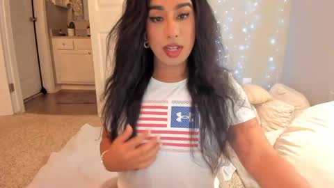    ........ Instagram  Lorysexys online show from 04.30.26