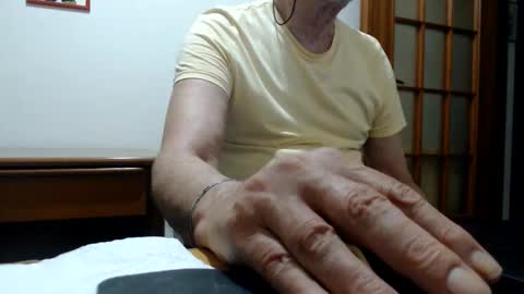 Snapshot of comemivuoi chatting on 06.06.26 comemivuoi online show from 06.06.26