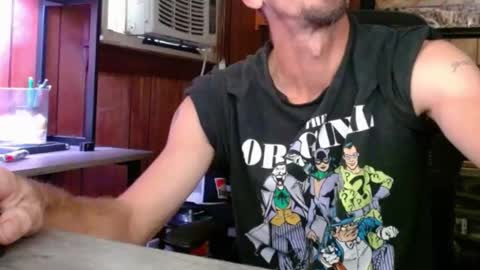 Nelson or ComicKing and sometime Peachy143 online show from 10.05.25