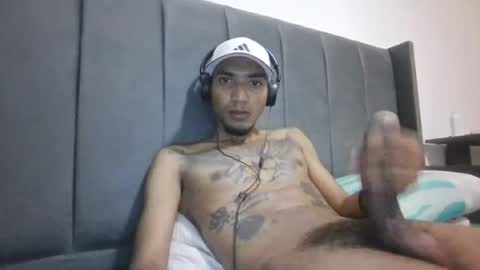 Snapshot of comoseria1927realg4life chatting on 06.21.26 comoseria1927realg4life online show from 06.21.26