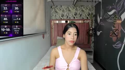 C O N N I E online show from 02.12.26