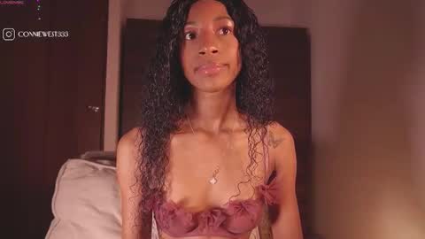   independent model online show from 10.12.25