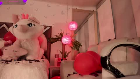 Snapshot of conny_curly chatting on 02.13.25 Conny online show from 02.13.25