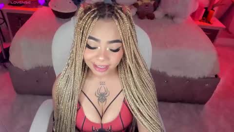 Snapshot of conny_curly chatting on 02.26.25 Conny online show from 02.26.25