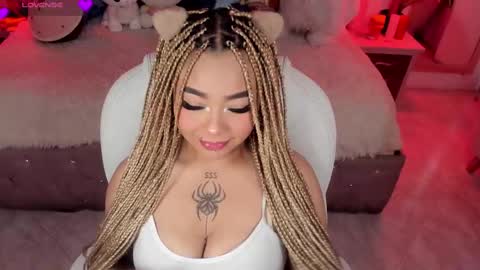 Snapshot of conny_curly chatting on 03.09.25 Conny online show from 03.09.25