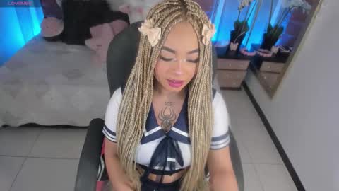 Snapshot of conny_curly chatting on 10.24.25 Conny online show from 10.24.25