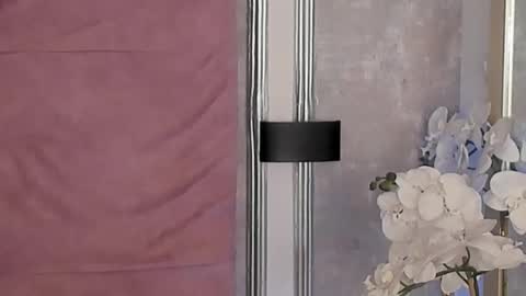 Snapshot of conny_curly chatting on 11.11.25 Conny online show from 11.11.25