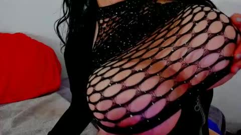 Snapshot of connyhot69 chatting on 12.21.24 CONNY online show from 12.21.24