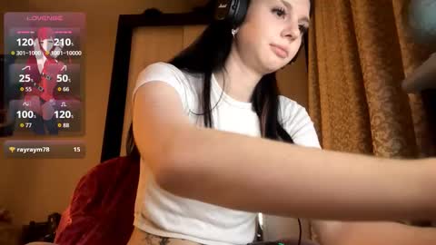 Snapshot of constancefeusier chatting on 11.28.25 Isabella online show from 11.28.25