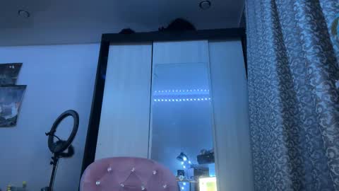 Snapshot of constancefeusier chatting on 12.14.25 Isabella online show from 12.14.25