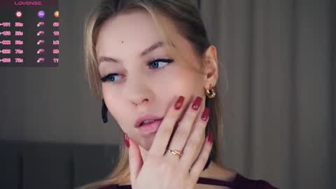 Snapshot of constanceglascov chatting on 12.03.25 Hello im Sofia Welcme to my room .More hugs and kiss for you online show from 12.03.25