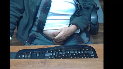 conastantbater57 online show from 12.15.24