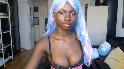 Snapshot of conymegan chatting on 02.04.25 Carola independent model online show from 02.04.25