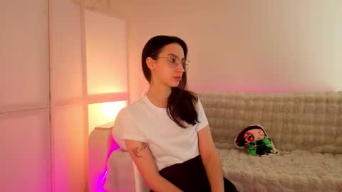 coochyy online show from 10.08.25