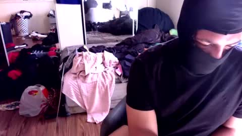 Snapshot of coodimoodi24 chatting on 12.17.24 coodimoodi24 online show from 12.17.24