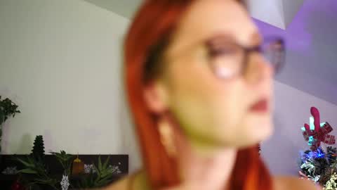 Ginger The Cringer online show from 12.20.24