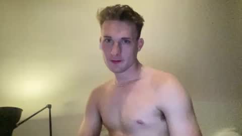 Snapshot of cor01 chatting on 11.09.25 cor01 online show from 11.09.25