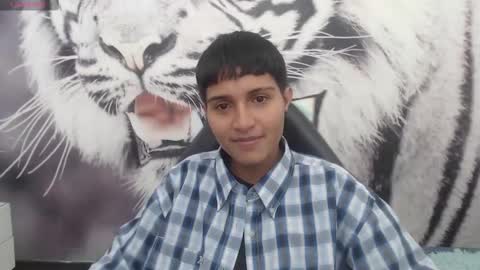 Snapshot of cora_gunn chatting on 01.30.25 Cora online show from 01.30.25