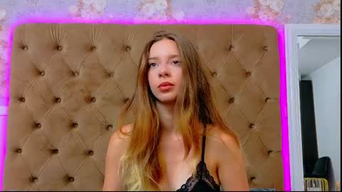 CoraVex online show from 06.19.26