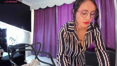 Coral  online show from 04.15.26