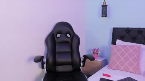 Carol Jhones  online show from 10.23.25