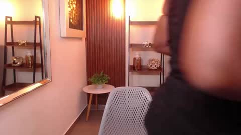 Coral online show from 11.25.25